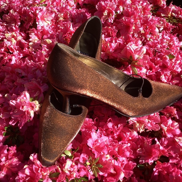 Vintage Stuart Weitzman Brown Metallic Delicate Pointy Toe Heels - Picture 9 of 9